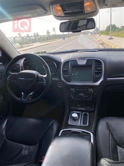 کرایسلەر 300